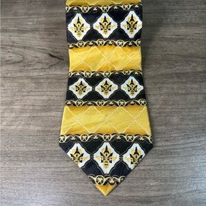 Vintage Valentina Milano 100% Silk Handmade Necktie Italy Devil Skeleton 60.25”L